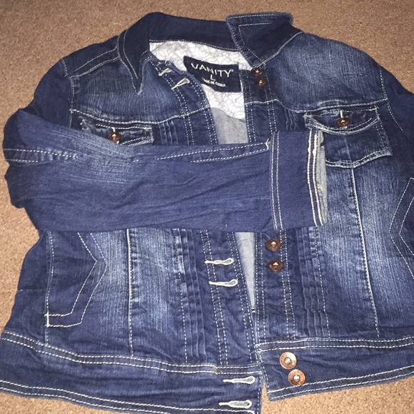 Jean jacket - Picture 3 of 3